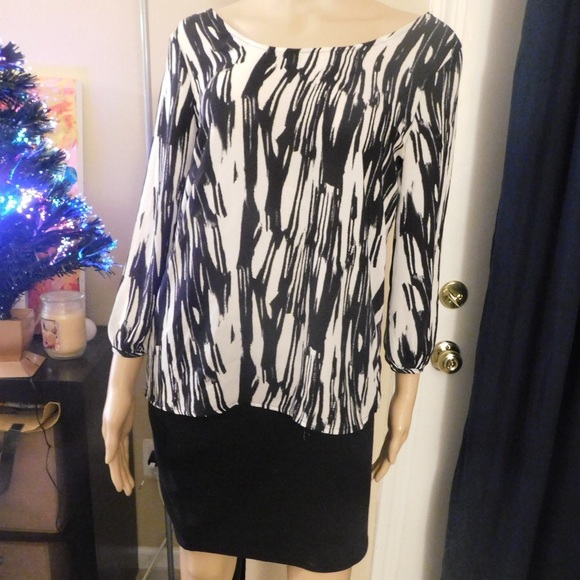 🌹BLACK AND WHITE BLOUSE WITH SKIRT🌹 - Picture 2 of 4